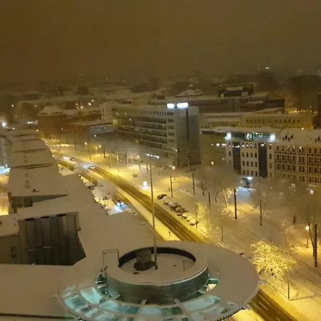 Nice In At The Train Station Apartamento *